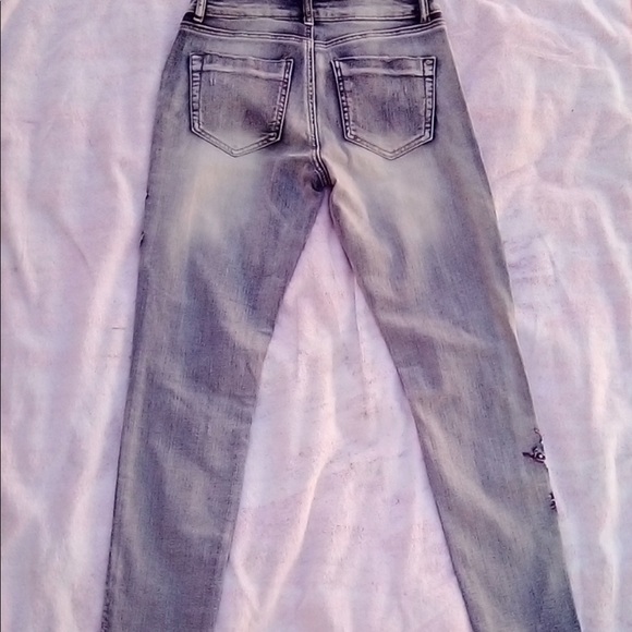 Rocks & Indigo Embroidered Crop Jeans 27 - Picture 6 of 13